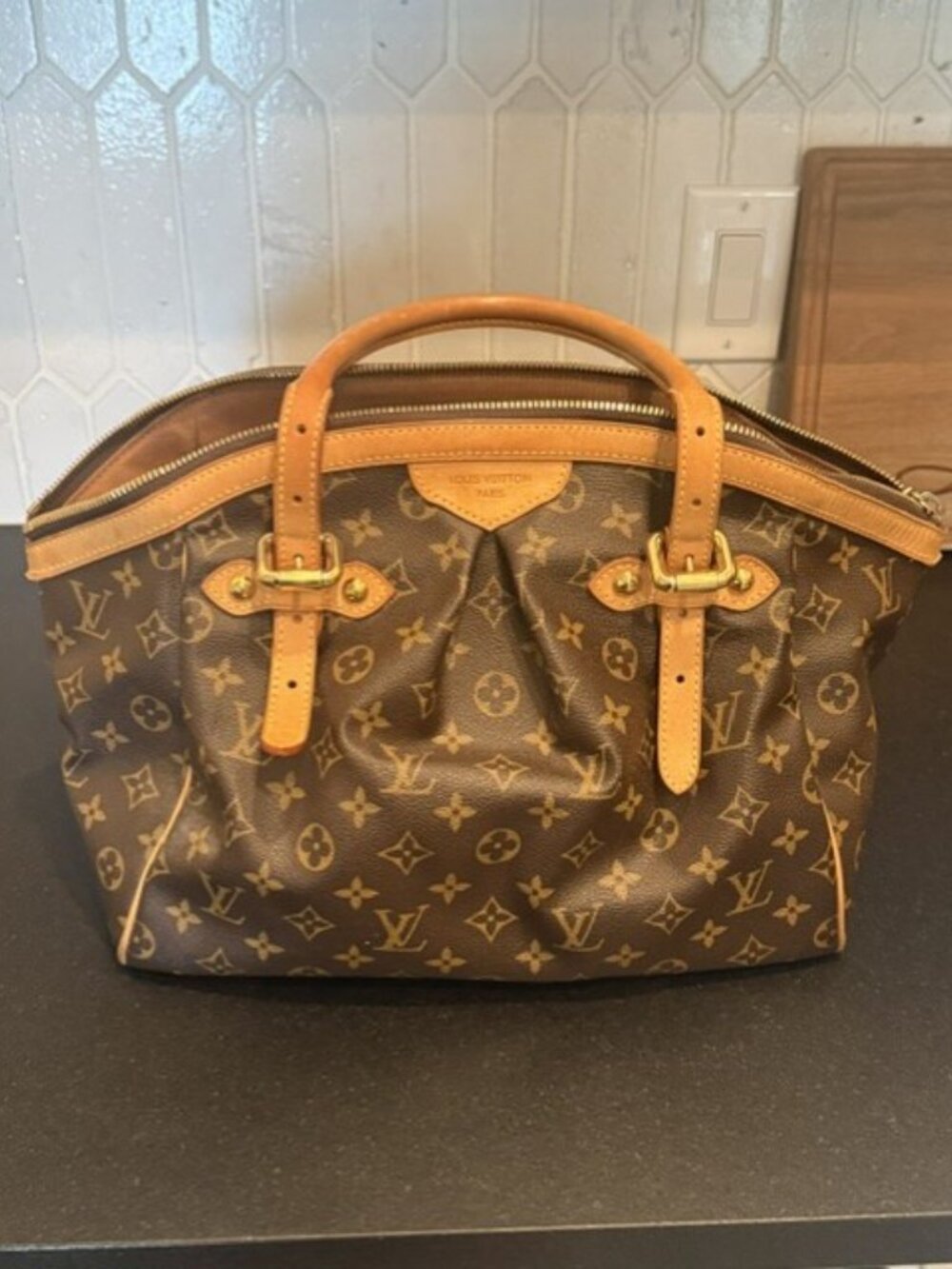 Louis Vuitton Tivoli Shoulder Bag - Vintage Very Good Condition